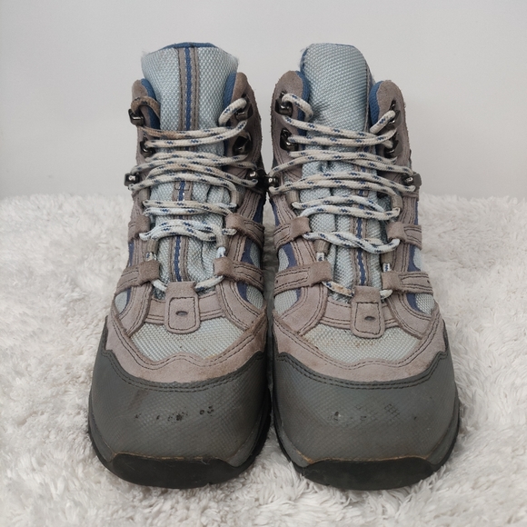 L.l bean Boys sz 5 hiking boots - Picture 2 of 7
